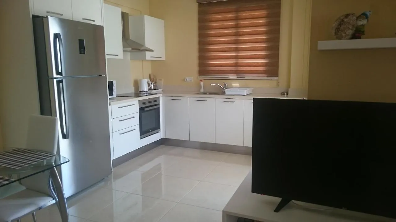 Rezial Apartments Larnaca 0*,