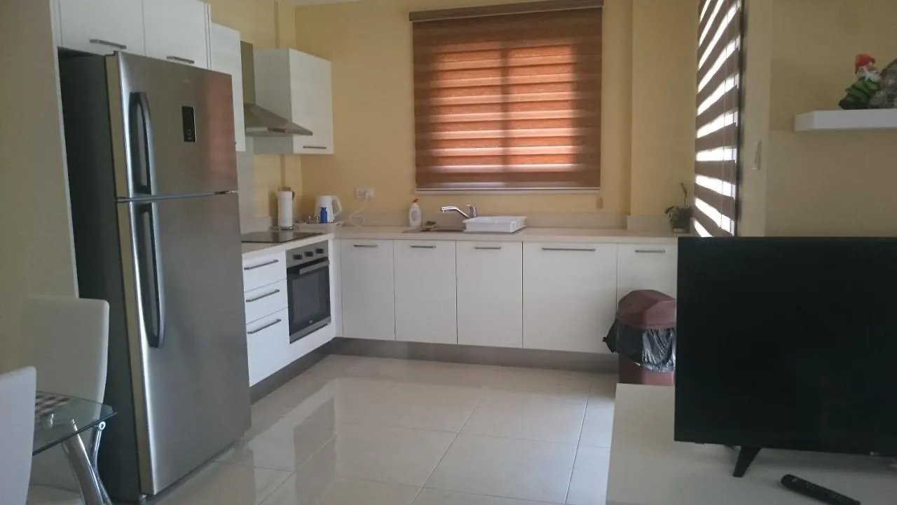 Rezial Apartments Larnaca