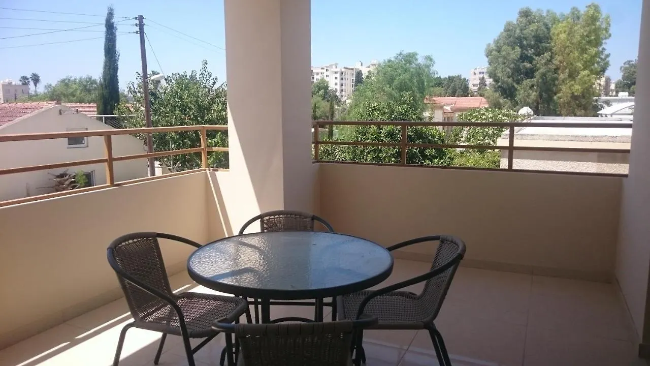 Rezial Apartments Larnaca