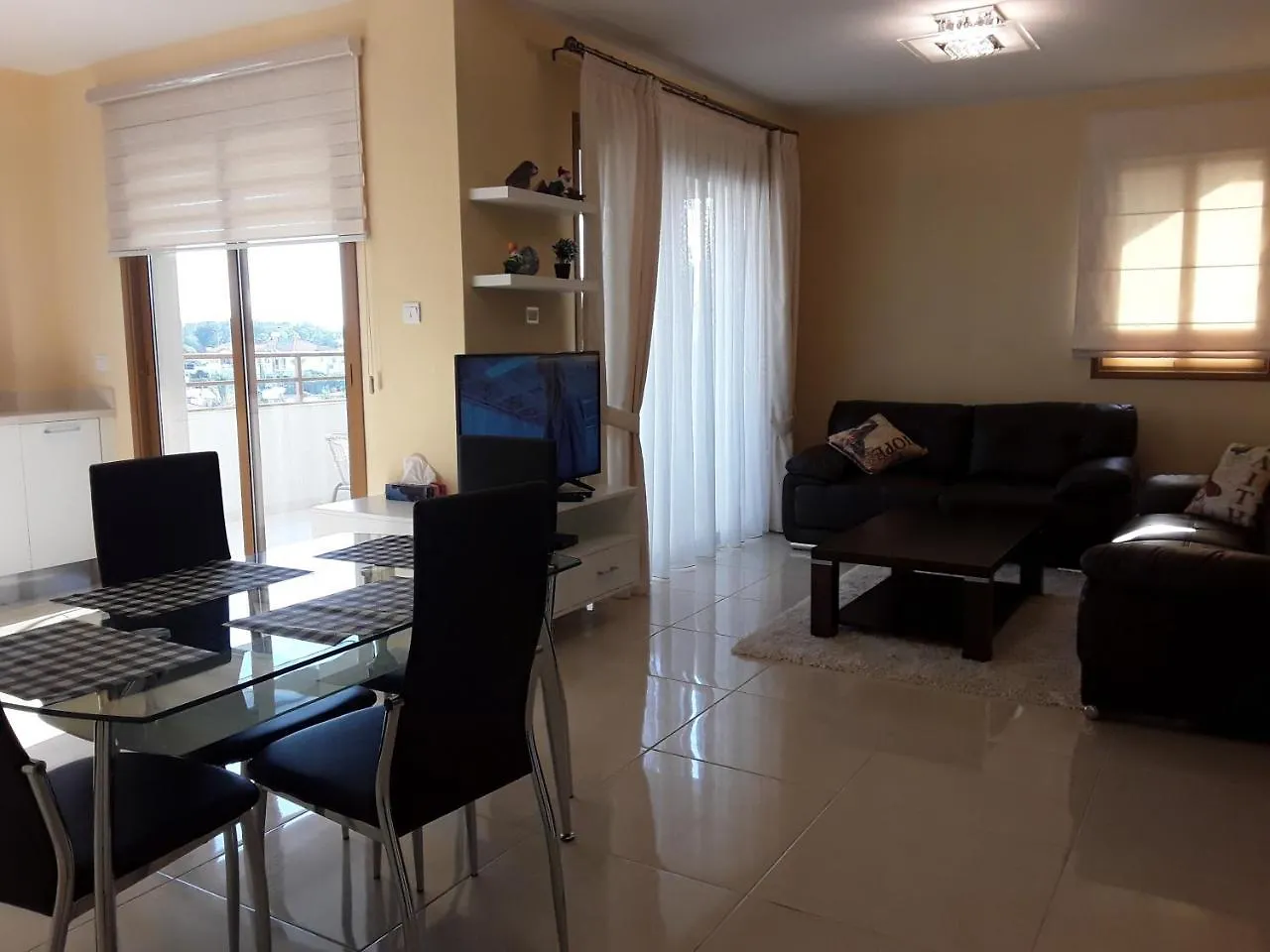 Rezial Apartments Larnaca