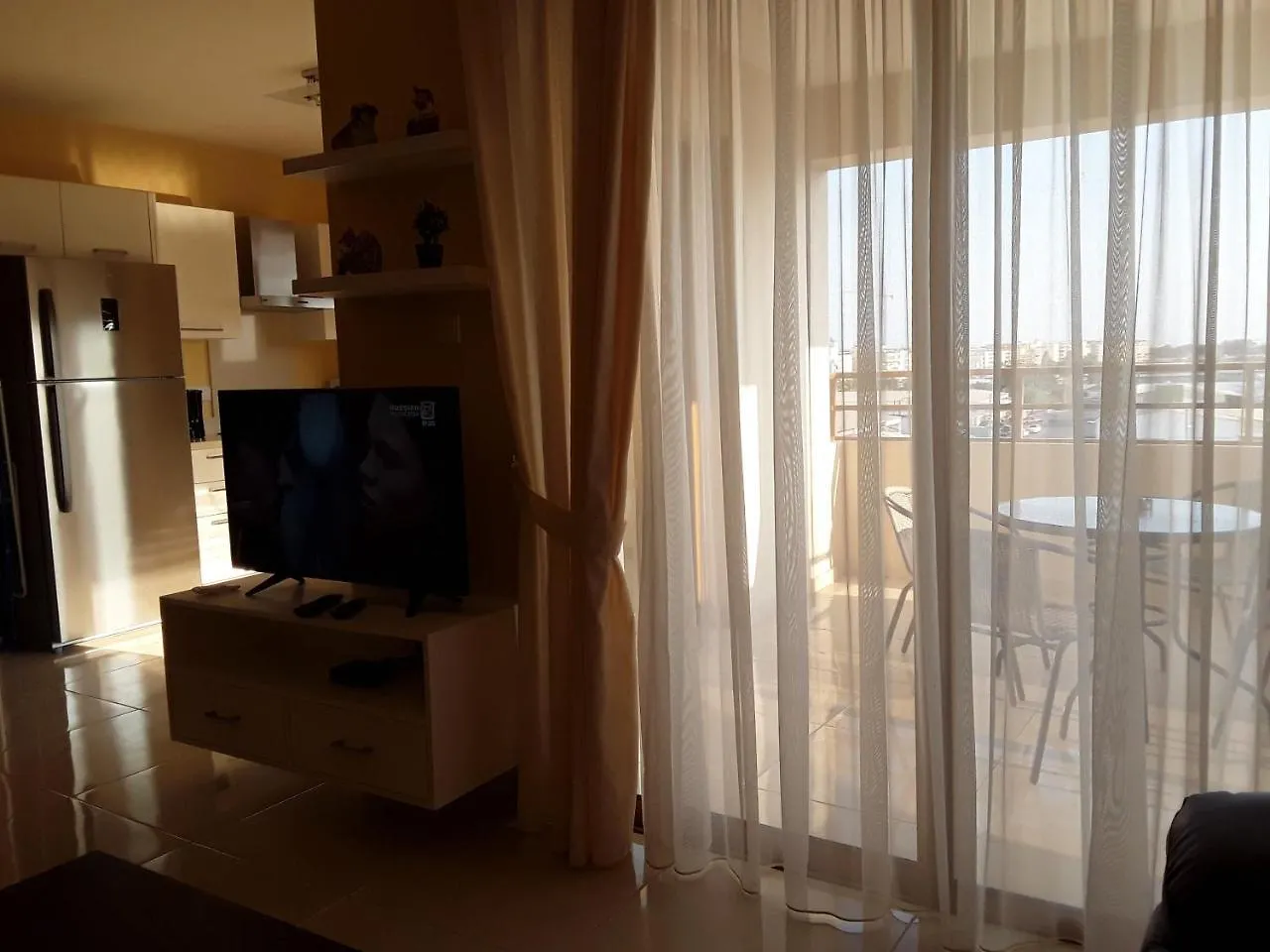 Rezial Apartments Larnaca