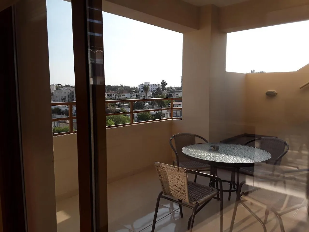 Rezial Apartments Larnaca 0*,