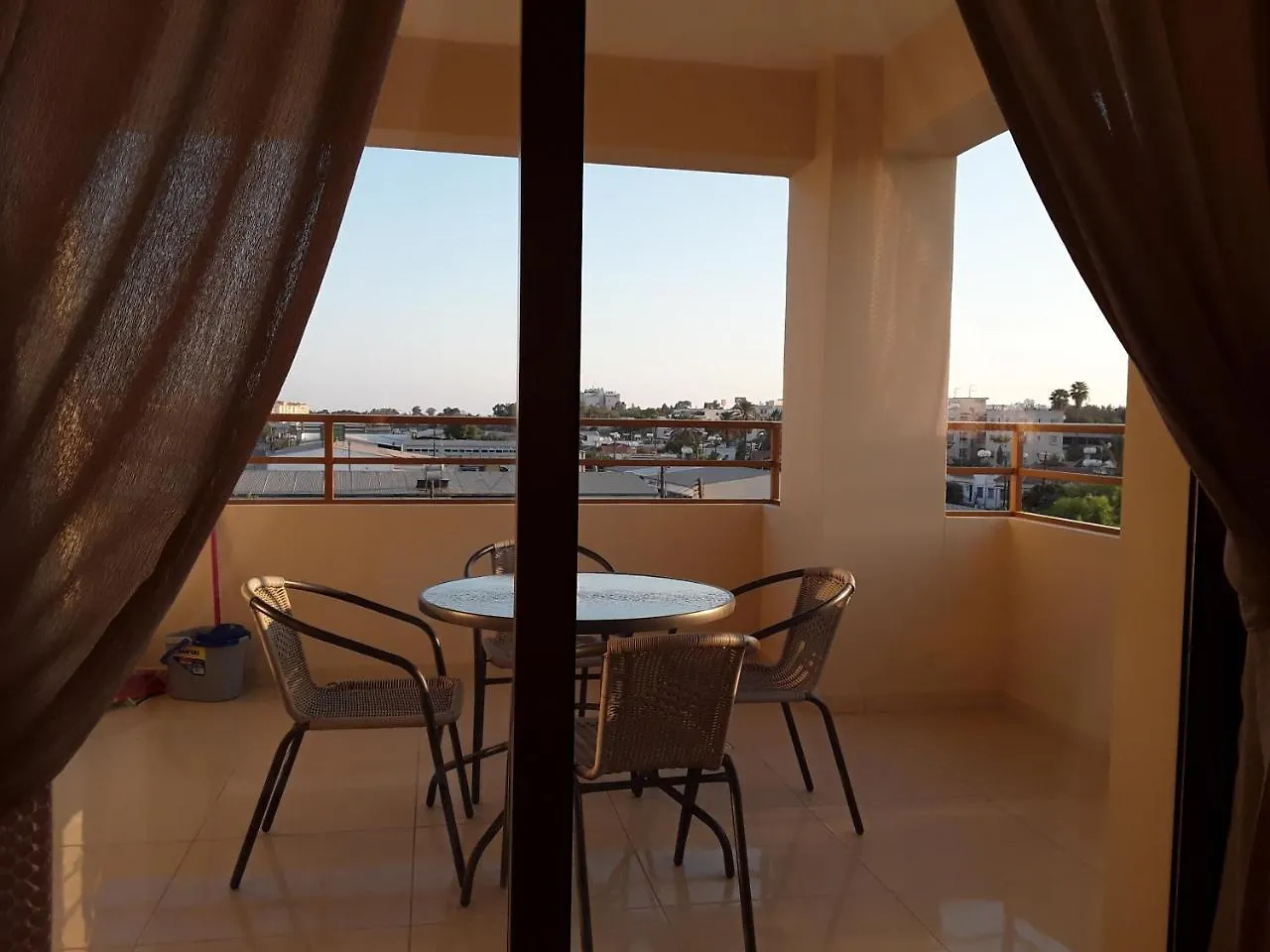 Rezial Apartments Larnaca