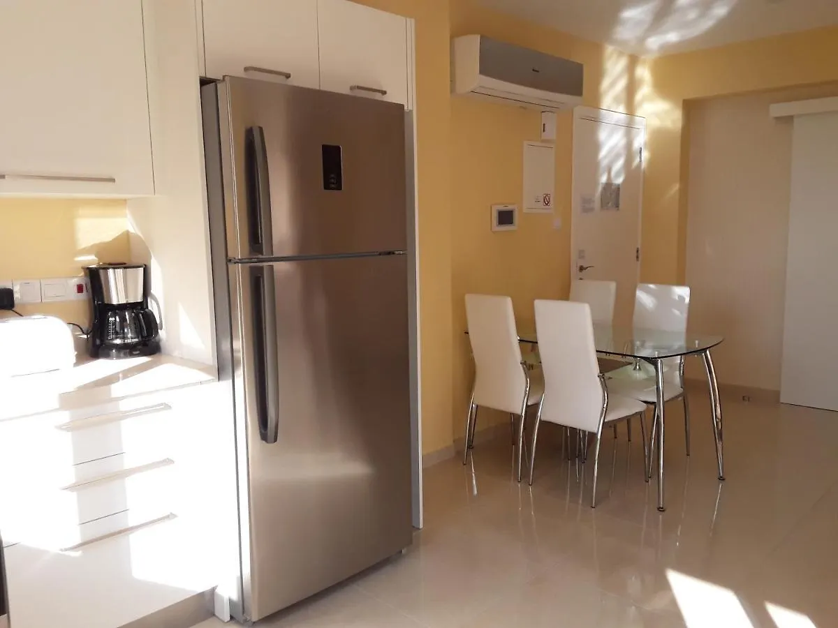 Rezial Apartments Larnaca Cipro