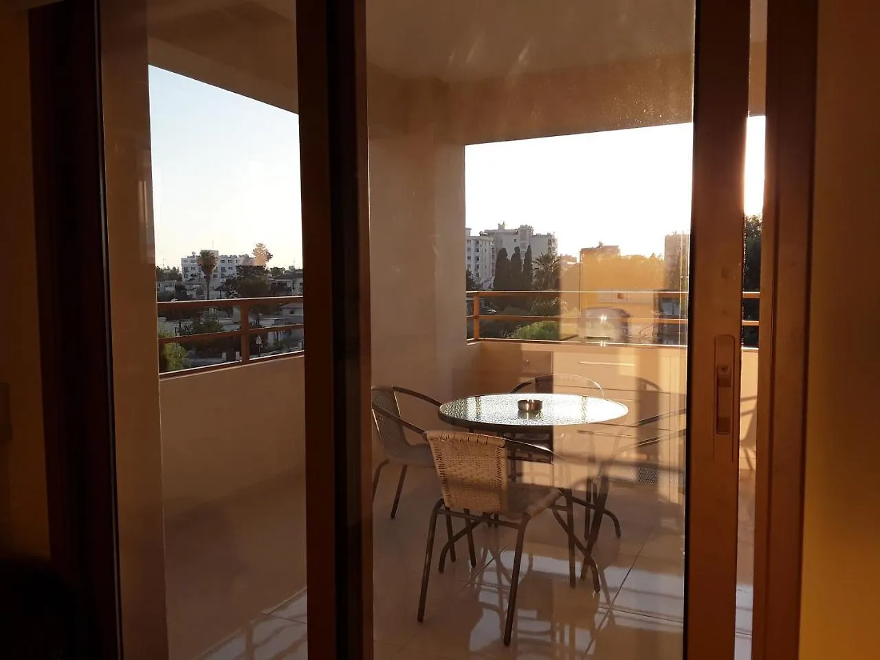 Rezial Apartments Larnaca