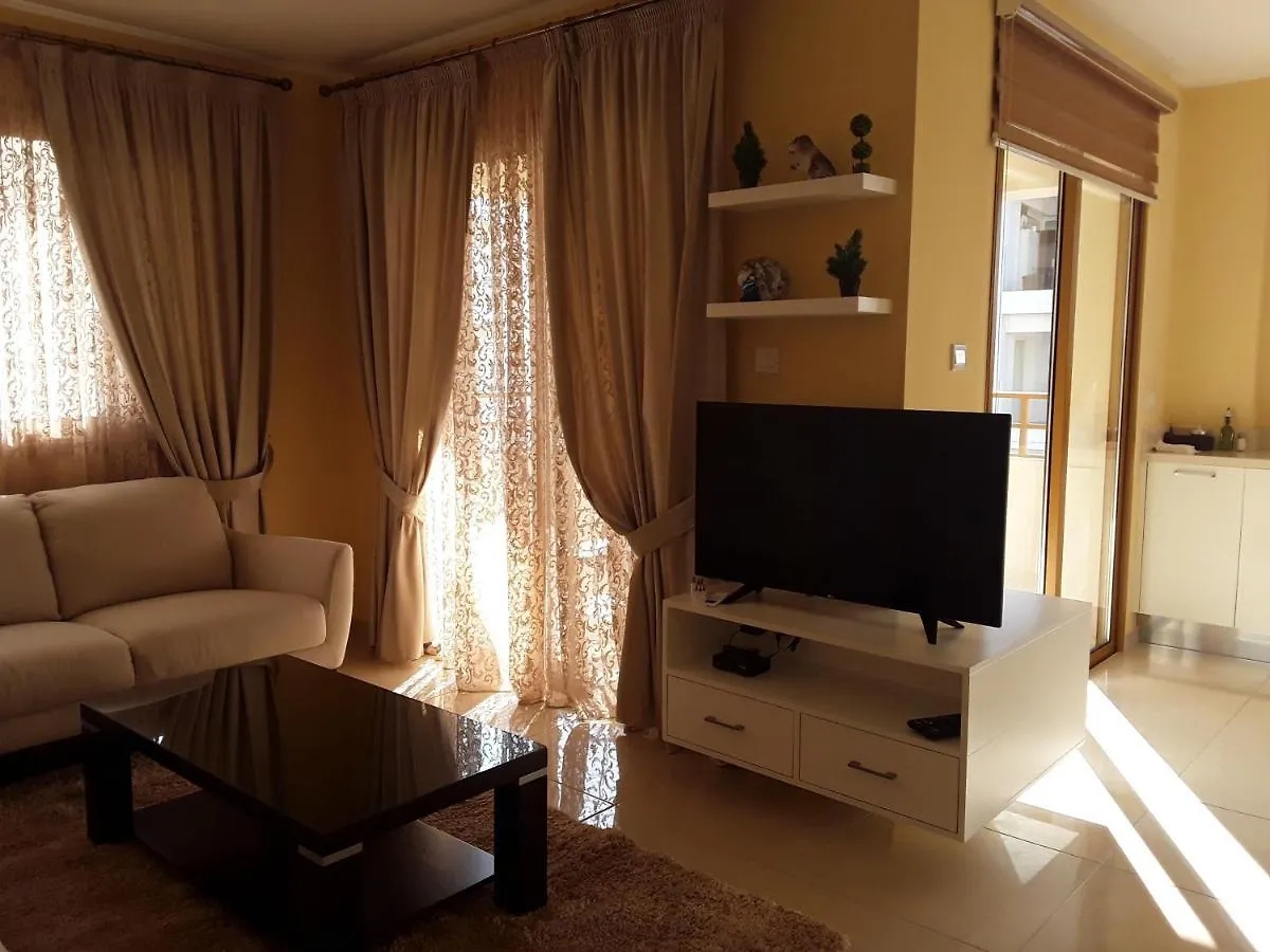 Rezial Apartments Larnaca